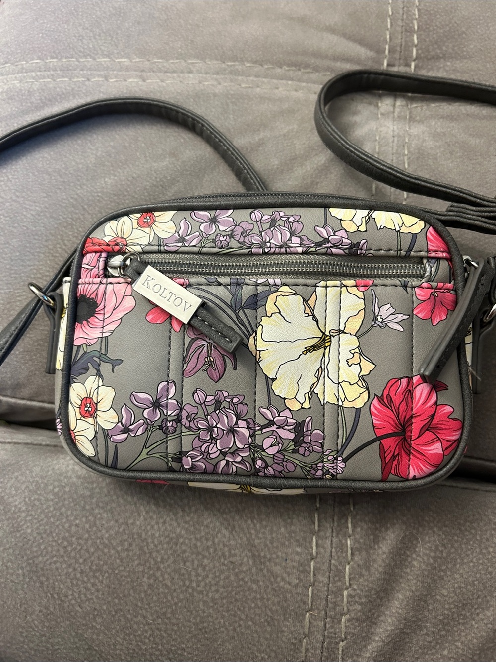 NWOT Koltov Floral Gray Crossbody Bag with Pink & Yellow Blooms